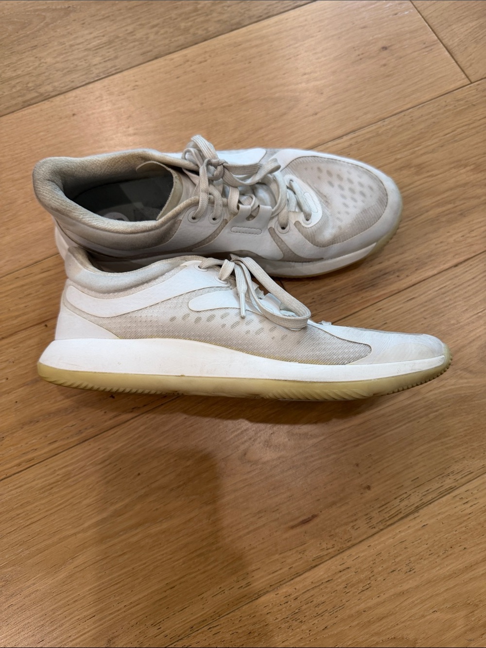 Lululemon Train Strong Sneaker